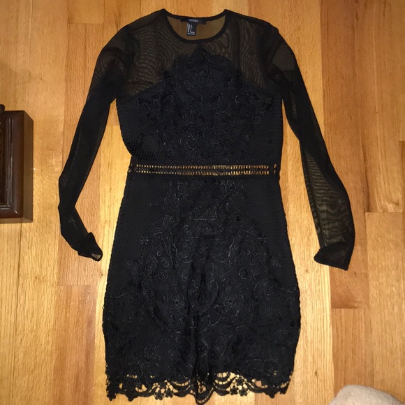 Dresses & Skirts - Black lace detailing body con dress mesh sleeves